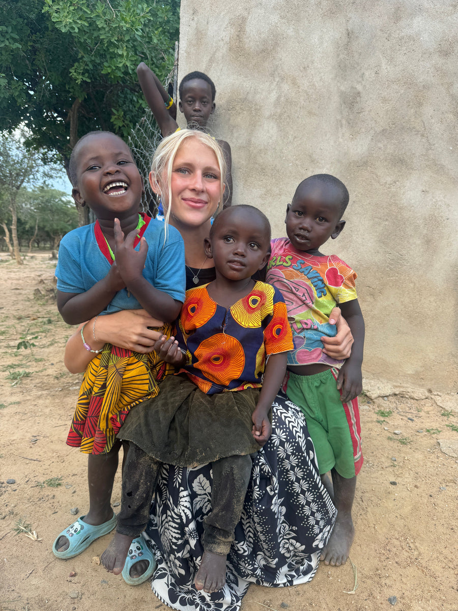 Elona in Kenya - Where love has no borders